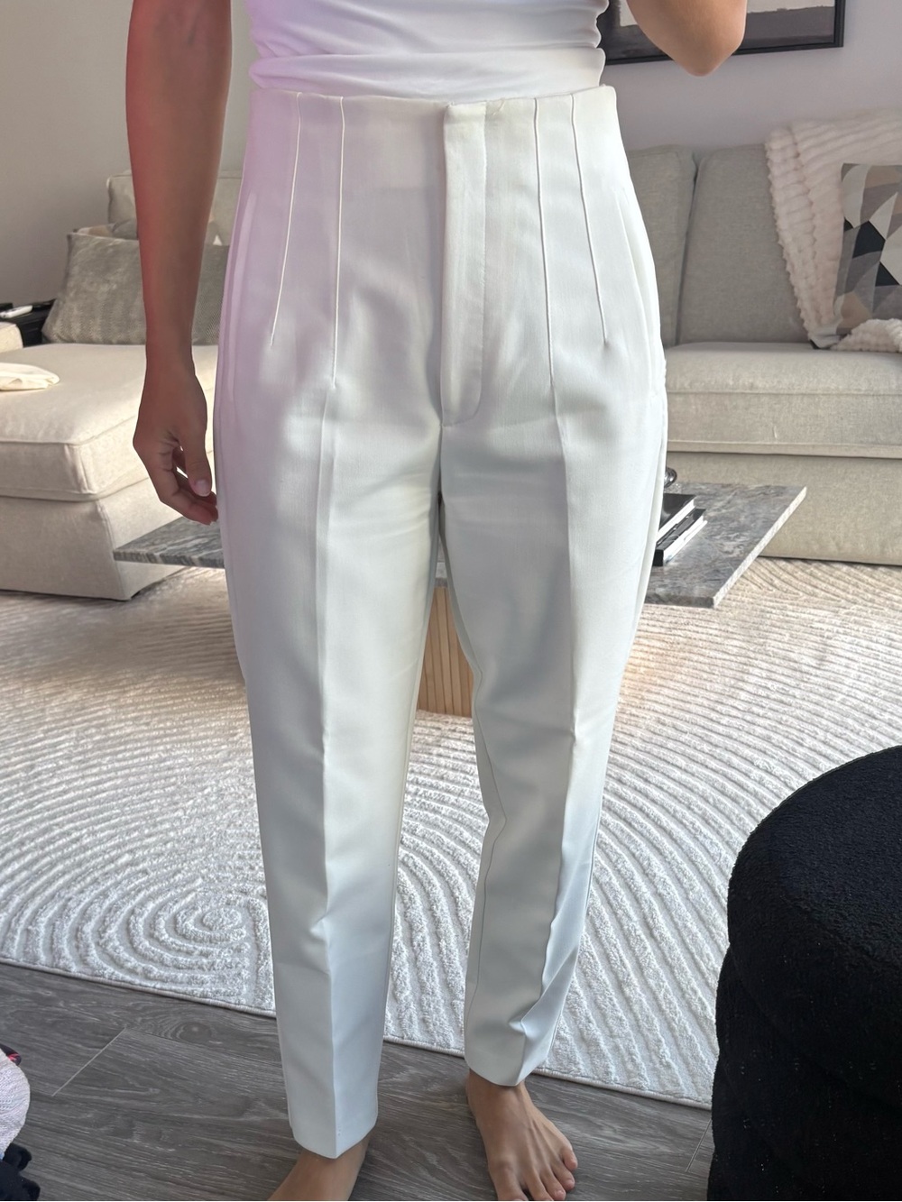 Zara White Cropped Pleated Trousers